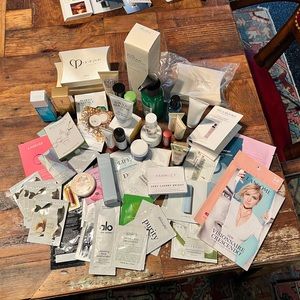Big lot of skincare samples - Kiehl’s, Fresh, Drunk Elephant, & more